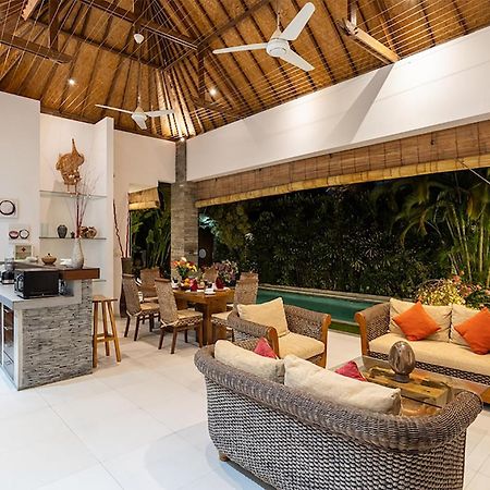 Villa Lotus By Optimum Bali Villas Семиньяк Экстерьер фото