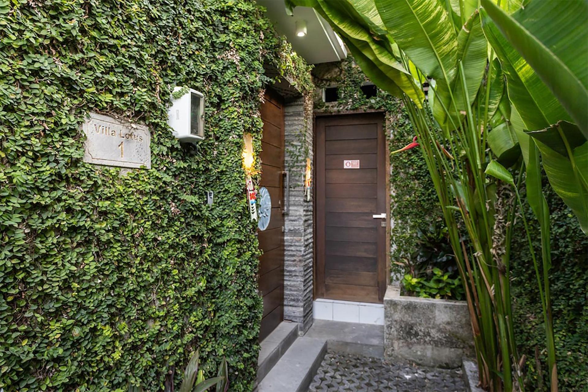 Villa Lotus By Optimum Bali Villas Семиньяк Экстерьер фото