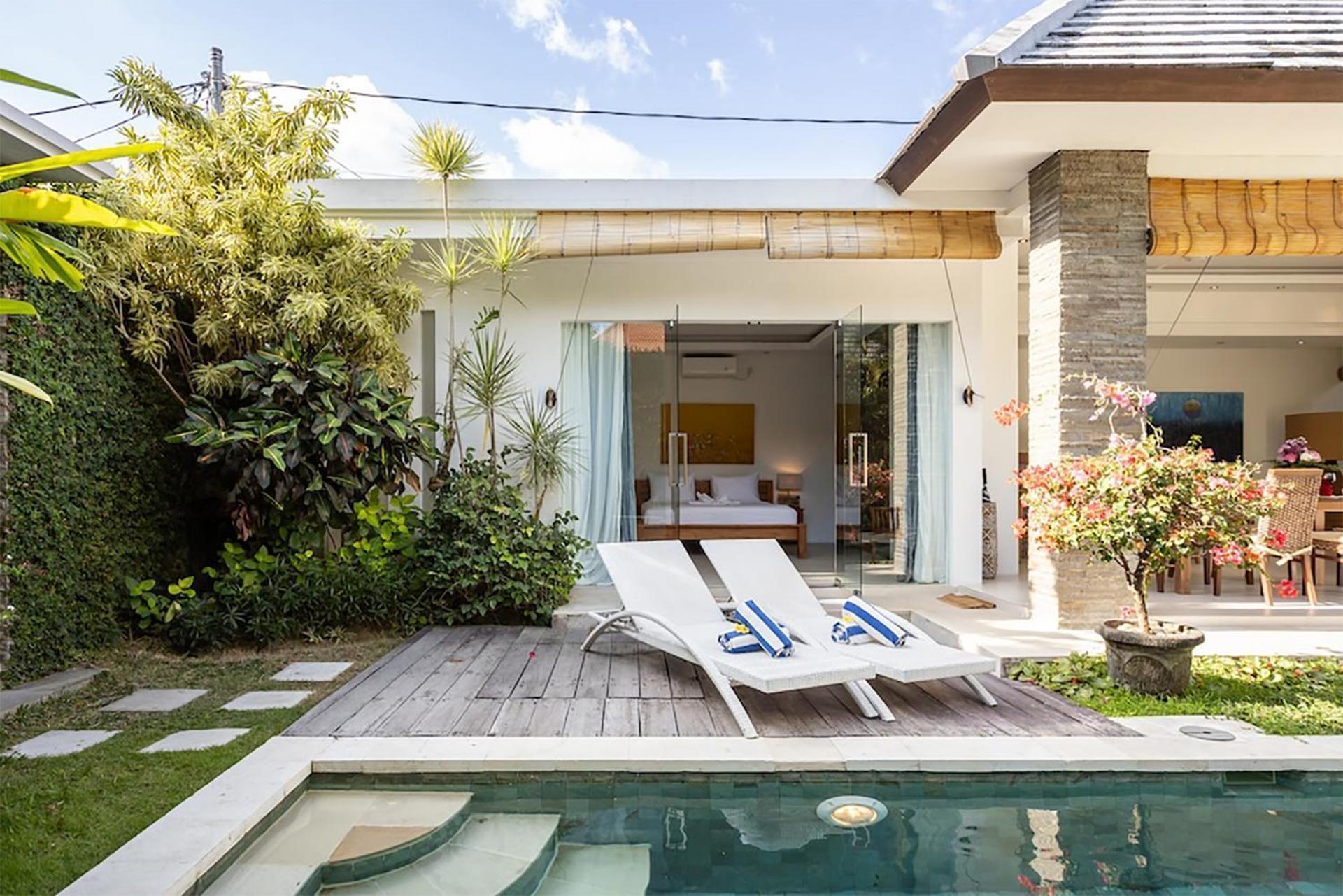 Villa Lotus By Optimum Bali Villas Семиньяк Экстерьер фото