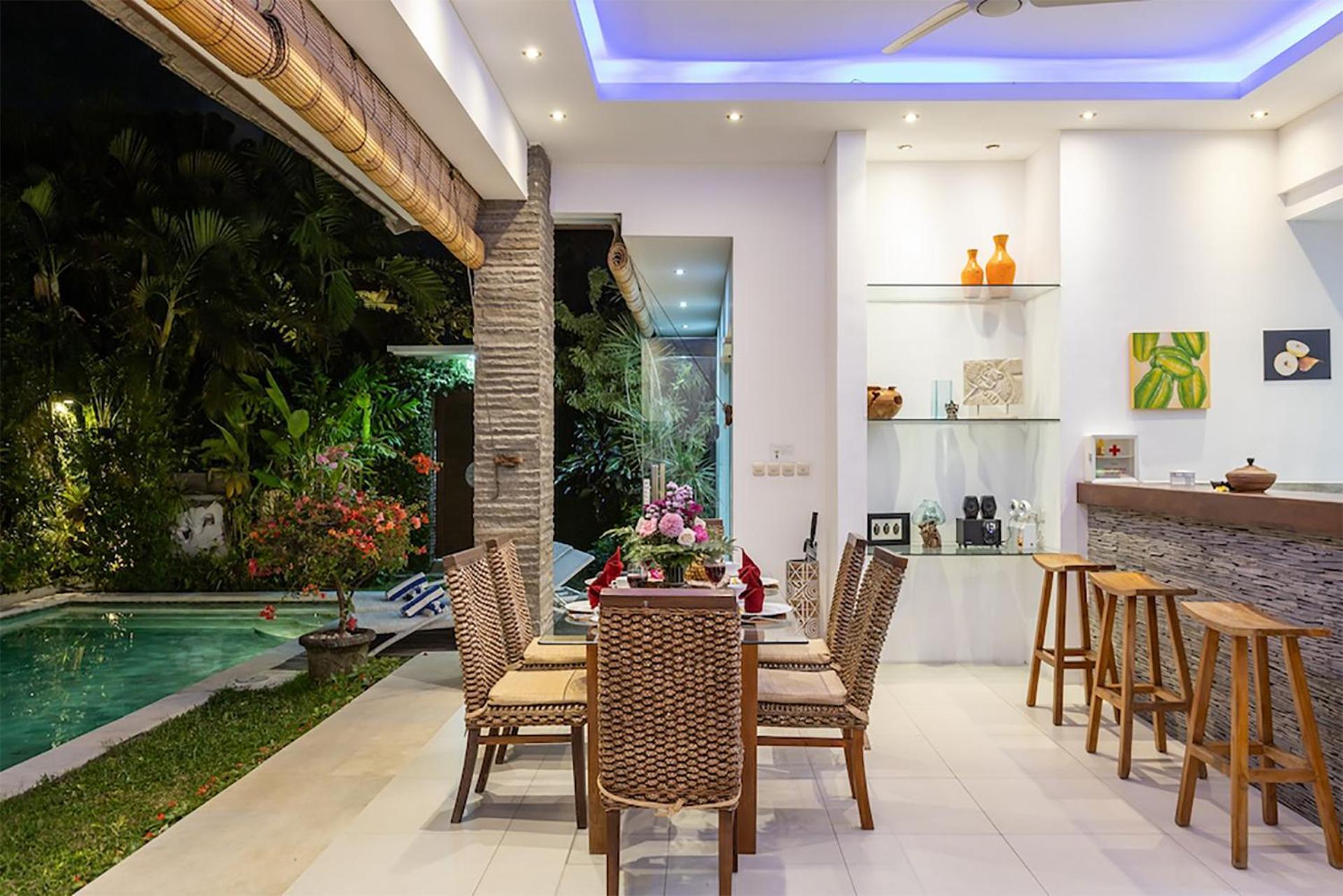 Villa Lotus By Optimum Bali Villas Семиньяк Экстерьер фото